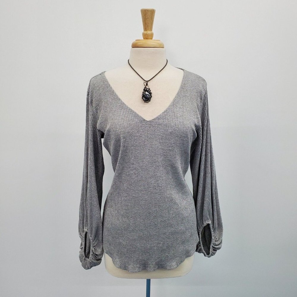 Daytrip Womens Gray Metallic Long Sleeve Lurex Ribbed Top Blouse Size L V-Neck